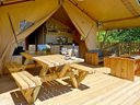 Cliquez pour découvrir toutes les photos de l'HÉBERGEMENT ! tente en toile et bois - camping La Foret photo 1