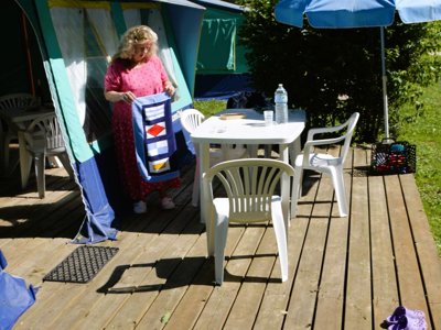 Cliquez pour découvrir toutes les photos de l'HÉBERGEMENT ! bungalow toilé - Les Bords De Loue photo 3