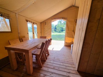 Cliquez pour découvrir toutes les photos de l'HÉBERGEMENT ! lodge - Flower Les Micocouliers photo 5