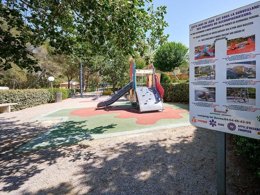 Camping Pas Cher vous présente avec son site Officiel campingpascher.fr, le Camping Leï Suves classé 4 étoiles, situé sur la commune de Roquebrune Sur Argens dans le département Var (Provence Alpes Côte D'azur) en France. Le camping Leï Suves, vous présente un hébergement de type tente en toile et bois de 30 m² avec climatisation. Le camping Leï Suves vous propose du sam. 27 juin au sam. 04 juillet 2026, en promotion à -12% pour 7 nuits à 652 € au lieu de 741,0 € soit une Économie de 89 €. Cette location propose 102 dates différentes pour réserver votre séjour. Découvrez également les 5 autres gammes d'hébergements du camping. Les Avis clients pour le Camping Leï Suves sont excellents avec une note moyenne de 8 sur 10. Piscine chauffée, Piscine extérieure, Animations familiales, Club ados, Club enfants, Aire de jeux enfants, Baby-foot, Court de tennis, Golf, Ping-pong, Piscine, Pétanque, Salle de jeux vidéo, Terrain multisports, Bar, Dépôt de pain, Pizzeria, Restaurant, Snack/Bar, Épicerie,... En savoir plus : cliquez-ICI.