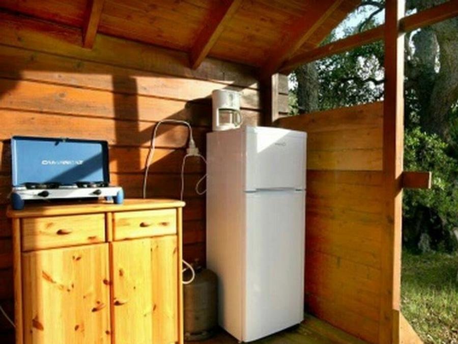 Camping Pas Cher vous présente avec son site Officiel campingpascher.fr, le Camping U Stabiacciu & Chalets classé 3 étoiles, situé sur la commune de Porto-vecchio dans le département Corse Du Sud (Corse) en France. Le camping U Stabiacciu & Chalets vous propose un hébergement de type chalet de 36 m² pour 6 personnes. L'établissement vous propose 6 autres types d'hébergements. Découvrez tous nos séjours à petits prix dans la commune et aux alentours de Porto-vecchio du département : Corse Du Sud (Corse). Les Avis clients pour le Camping U Stabiacciu & Chalets sont de 7 sur 10. Mer, Piscine chauffée, Piscine extérieure, Aire de jeux enfants, Canyoning, Centre équestre, Golf, Jet-ski, Location de bateaux, Paddle, Ping-pong, Planche à voile, Plongée, Pédalo, Pétanque, Ski nautique, Bar, Boulangerie, Bureau de tabac, Café, Dépôt de pain, Pizzeria, Plats à emporter, Station-service, Supermarché,... En savoir plus : cliquez-ICI.