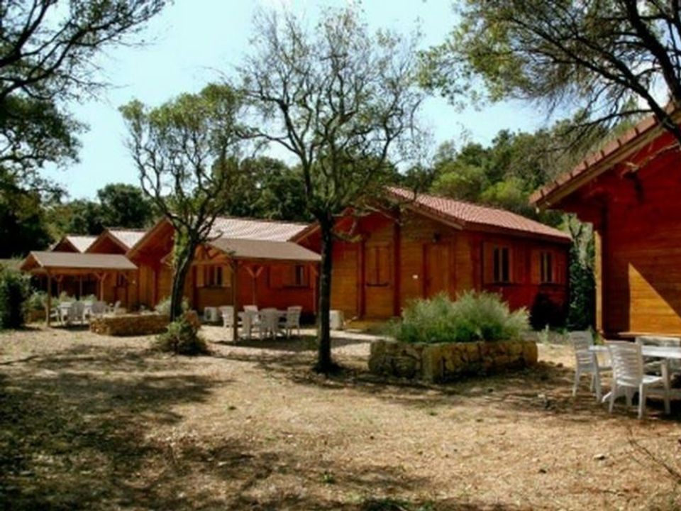 Cliquez pour découvrir toutes les photos de l'HÉBERGEMENT ! chalet - camping U Stabiacciu & Chalets photo 3