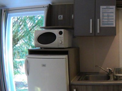 Cliquez pour découvrir toutes les photos de l'HÉBERGEMENT ! mobil-home - Au P'tit Bonheur photo 7