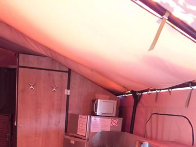 Cliquez pour découvrir toutes les photos de l'HÉBERGEMENT ! tente en toile et bois - Au P'tit Bonheur photo 4