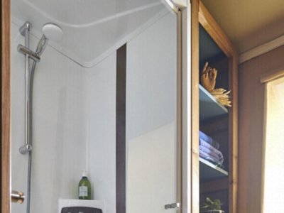 Cliquez pour découvrir toutes les photos de l'HÉBERGEMENT ! tente en toile et bois - U Pirellu photo 13