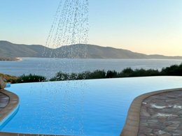 Camping Pas Cher vous présente avec son site Officiel campingpascher.fr, le Camping L'Esplanade classé 4 étoiles, situé sur la commune de Olmeto Plage dans le département Corse Du Sud (Corse) en France. Le camping L'Esplanade, vous présente un hébergement de type mobil-home de 20 m² avec climatisation. Le camping L'Esplanade vous propose du mercredi 01 avril au mercredi 08 avril 2026 pour 7 nuits à 469.7€. Cette location propose 62 dates différentes pour réserver votre séjour. Découvrez également les 13 autres gammes d'hébergements du camping. Les Avis clients pour le Camping L'Esplanade sont de 7 sur 10. Mer, Piscine chauffée, Piscine extérieure, Animations familiales, Aire de jeux enfants, Canoë-kayak, Canyoning, Centre équestre, Court de tennis, Jet-ski, Location de bateaux, Paddle, Ping-pong, Planche à voile, Plongée, Pétanque, Salle de fitness, Terrain de football, Terrain multisports, Bar, Boulangerie, Brasserie, Bureau de tabac, Dépôt de pain, Restaurant, Station-service, Supermarché, Épicerie,... En savoir plus : cliquez-ICI.