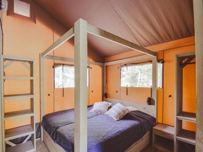 Cliquez pour découvrir toutes les photos de l'HÉBERGEMENT ! tente en toile et bois - U Casone photo 7