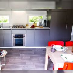 Camping Pas Cher vous présente avec son site Officiel campingpascher.fr, le Établissement La Prade, situé sur la commune de Montirat dans le département Tarn (Midi-pyrénées) en France. L'établissement La Prade vous propose un hébergement de type mobilhome de 32 m². L'établissement vous propose 5 autres types d'hébergements. Découvrez tous nos séjours à petits prix dans la commune et aux alentours de Montirat du département : Tarn (Midi-pyrénées).... En savoir plus : cliquez-ICI.