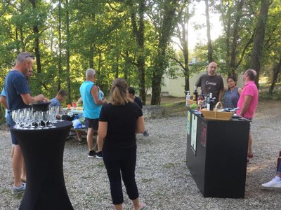 Cliquez pour découvrir toutes les photos de l'ÉTABLISSEMENT ! camping Les Bois De Prayssac photo 29