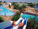 Camping Pas Cher vous présente avec son site Officiel campingpascher.fr, le Camping Tour Opérateur Et Particuliers Sur Camping Mar Estang - Funpass Non Inclus classé 4 étoiles, situé sur la commune de Canet En Roussillon dans le département Pyrénées-orientales (Languedoc Roussillon) en France. Le camping Tour Opérateur Et Particuliers Sur Camping Mar Estang - Funpass Non Inclus vous propose un hébergement de type mobil-home de 40 m² avec climatisation (télévision). L'établissement vous propose 15 autres types d'hébergements. Découvrez tous nos séjours à petits prix dans la commune et aux alentours de Canet En Roussillon du département : Pyrénées-orientales (Languedoc Roussillon). Les Avis clients pour le Camping Tour Opérateur Et Particuliers Sur Camping Mar Estang - Funpass Non Inclus sont excellents avec une note moyenne de 8 sur 10. Piscine couverte, Piscine extérieure, Animations familiales, Club enfants, Aire de jeux enfants, Centre équestre, Court de tennis, Golf, Pétanque, Salle de fitness, Terrain multisports, Bar, Plats à emporter, Snack/Bar, Épicerie,... En savoir plus : cliquez-ICI.