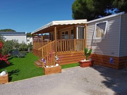Camping Pas Cher vous présente avec son site Officiel campingpascher.fr, le Camping Tour Opérateur Et Particuliers Sur Camping Mar Estang - Funpass Non Inclus classé 4 étoiles, situé sur la commune de Canet En Roussillon dans le département Pyrénées-orientales (Languedoc Roussillon) en France. Le camping Tour Opérateur Et Particuliers Sur Camping Mar Estang - Funpass Non Inclus vous propose un hébergement de type mobil-home de 40 m² avec climatisation (télévision). L'établissement vous propose 15 autres types d'hébergements. Découvrez tous nos séjours à petits prix dans la commune et aux alentours de Canet En Roussillon du département : Pyrénées-orientales (Languedoc Roussillon). Les Avis clients pour le Camping Tour Opérateur Et Particuliers Sur Camping Mar Estang - Funpass Non Inclus sont excellents avec une note moyenne de 8 sur 10. Piscine couverte, Piscine extérieure, Animations familiales, Club enfants, Aire de jeux enfants, Centre équestre, Court de tennis, Golf, Pétanque, Salle de fitness, Terrain multisports, Bar, Plats à emporter, Snack/Bar, Épicerie,... En savoir plus : cliquez-ICI.