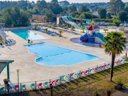 Camping Pas Cher vous présente avec son site Officiel campingpascher.fr, le Camping Tour Opérateur Et Particuliers Sur Camping Les Dunes De Contis - Funpass Non Inclus classé 4 étoiles, situé sur la commune de Saint Julien En Born dans le département Landes (Aquitaine) en France. Le camping Tour Opérateur Et Particuliers Sur Camping Les Dunes De Contis - Funpass Non Inclus vous propose un hébergement de type mobil-home de 40 m² avec climatisation (télévision). L'établissement vous propose 26 autres types d'hébergements. Découvrez tous nos séjours à petits prix dans la commune et aux alentours de Saint Julien En Born du département : Landes (Aquitaine). Les Avis clients pour le Camping Tour Opérateur Et Particuliers Sur Camping Les Dunes De Contis - Funpass Non Inclus sont excellents avec une note moyenne de 8 sur 10. Piscine chauffée, Piscine extérieure, Animations familiales, Aire de jeux enfants, Canoë-kayak, Centre équestre, Cyclisme, Paddle, Ping-pong, Pétanque, Randonnée, Surf, Terrain multisports, Bar, Plats à emporter, Restaurant, Épicerie,... En savoir plus : cliquez-ICI.