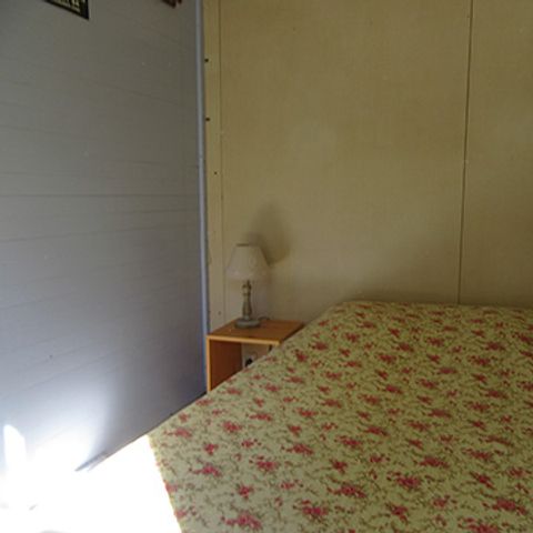 Cliquez pour découvrir toutes les photos de l'HÉBERGEMENT ! bungalow - De La Gare photo 4