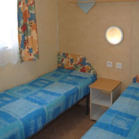 Cliquez pour découvrir toutes les photos de l'HÉBERGEMENT ! mobilhome - De La Gare photo 5