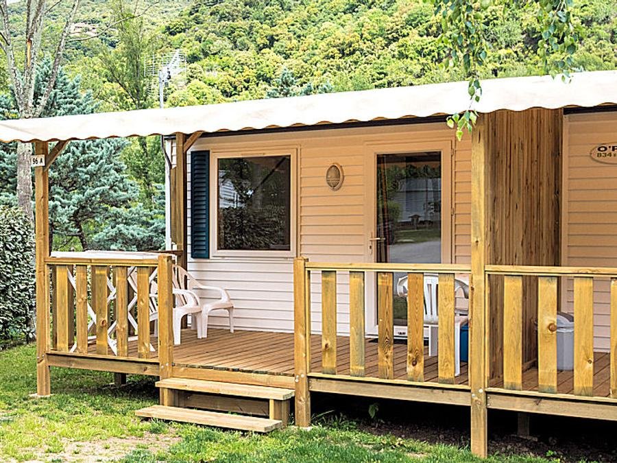 Camping Pas Cher vous présente avec son site Officiel campingpascher.fr, le Camping Paradis - Vallespir classé 3 étoiles, situé sur la commune de Arles Sur Tech dans le département Pyrénées-orientales (Languedoc Roussillon) en France. Le camping Paradis - Vallespir, vous présente un hébergement de type mobil-home de 15 m² pour 2 personnes et télévision. Le camping Paradis - Vallespir vous propose du sam. 04 juillet au sam. 11 juillet 2026, en promotion à -18% pour 7 nuits à 472,46 € au lieu de 579,0 € soit une Économie de 106,54 €. Cette location propose 26 dates différentes pour réserver votre séjour. Découvrez également les 12 autres gammes d'hébergements du camping. Les Avis clients pour le Camping Paradis - Vallespir sont excellents avec une note moyenne de 8 sur 10. LacMerRivière, Piscine chauffée, Piscine extérieure, Animations familiales, Club enfants, Aire de jeux enfants, Baby-foot, Court de tennis, Parcours sportif, Ping-pong, Pétanque, Terrain multisports, Trampoline, Bar, Plats à emporter, Restaurant, Épicerie,... En savoir plus : cliquez-ICI.