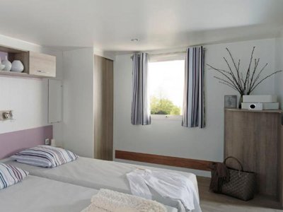 Cliquez pour découvrir toutes les photos de l'HÉBERGEMENT ! mobil-home - De La Vallée photo 3