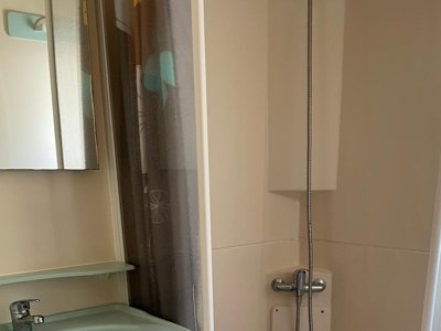 Cliquez pour découvrir toutes les photos de l'HÉBERGEMENT ! mobil-home - De La Vallée photo 3
