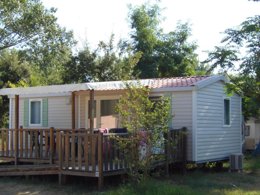 Camping Pas Cher vous présente avec son site Officiel campingpascher.fr, le Camping De La Vallée classé 3 étoiles, situé sur la commune de Saint Jean Pla De Corts dans le département Pyrénées-orientales (Languedoc Roussillon) en France. Le camping De La Vallée, vous présente un hébergement de type mobil-home de 30 m² pour 4 personnes. Le camping De La Vallée vous propose du sam. 04 avril au sam. 11 avril 2026 pour 7 nuits à 370€. Cette location propose 18 dates différentes pour réserver votre séjour. Découvrez également les 8 autres gammes d'hébergements du camping. Les Avis clients pour le Camping De La Vallée sont excellents avec une note moyenne de 10 sur 10. Piscine chauffée, Piscine extérieure, Animations familiales, Aire de jeux enfants, Baby-foot, Canoë-kayak, Court de tennis, Ping-pong, Piscine, Pétanque, Randonnée, Salle de jeux vidéo, Terrain de football, Terrain multisports, Bar, Dépôt de pain, Snack/Bar,... En savoir plus : cliquez-ICI.