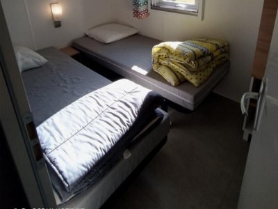 Cliquez pour découvrir toutes les photos de l'HÉBERGEMENT ! mobil-home - Les Micocouliers photo 3