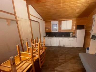 Cliquez pour découvrir toutes les photos de l'HÉBERGEMENT ! chalet - Les Micocouliers photo 11