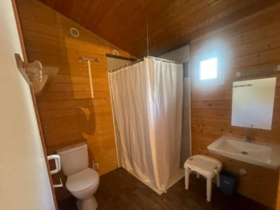 Cliquez pour découvrir toutes les photos de l'HÉBERGEMENT ! chalet - Les Micocouliers photo 7
