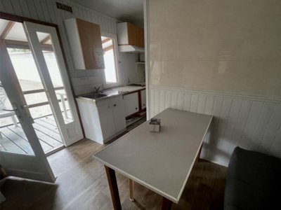 Cliquez pour découvrir toutes les photos de l'HÉBERGEMENT ! chalet - Les Micocouliers photo 3
