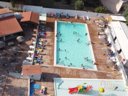 Camping Pas Cher vous présente avec son site Officiel campingpascher.fr, le Camping Les Micocouliers classé 3 étoiles, situé sur la commune de Sorede dans le département Pyrénées-orientales (Languedoc Roussillon) en France. Le camping Les Micocouliers vous propose un hébergement de type chalet de 27 m² pour 2 personnes avec climatisation (télévision). L'établissement vous propose 8 autres types d'hébergements. Découvrez tous nos séjours à petits prix dans la commune et aux alentours de Sorede du département : Pyrénées-orientales (Languedoc Roussillon). Les Avis clients pour le Camping Les Micocouliers sont excellents avec une note moyenne de 9 sur 10. Mer, Piscine extérieure, Animations familiales, Club enfants, Aire de jeux enfants, Court de tennis, Parcours sportif, Ping-pong, Pétanque, Terrain de basketball, Terrain de football, Bar, Dépôt de pain, Pizzeria, Épicerie,... En savoir plus : cliquez-ICI.