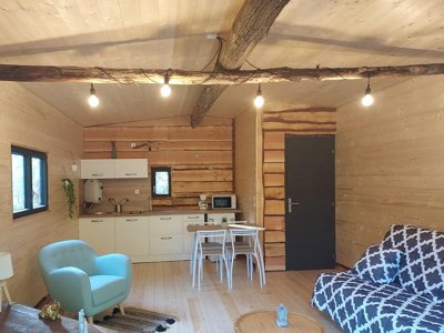 Cliquez pour découvrir toutes les photos de l'HÉBERGEMENT ! chalet - Les Cerisiers photo 3