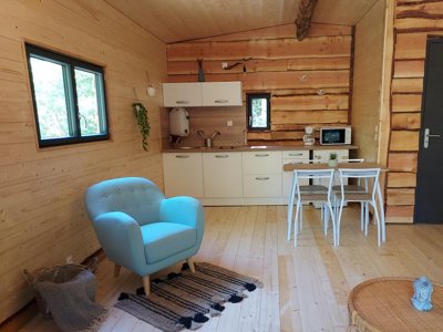 Cliquez pour découvrir toutes les photos de l'HÉBERGEMENT ! chalet - Les Cerisiers photo 4