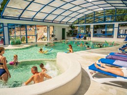 Camping Pas Cher vous présente avec son site Officiel campingpascher.fr, le Camping Le Beauséjour classé 4 étoiles, situé sur la commune de Argelès-sur-mer dans le département Pyrénées-orientales (Languedoc-roussillon) en France. Le camping Le Beauséjour vous propose un hébergement de type mobil-home de 33 m² pour 6 personnes avec climatisation (télévision). L'établissement vous propose 17 autres types d'hébergements. Découvrez tous nos séjours à petits prix dans la commune et aux alentours de Argelès-sur-mer du département : Pyrénées-orientales (Languedoc-roussillon). Les Avis clients pour le Camping Le Beauséjour sont excellents avec une note moyenne de 8 sur 10. Piscine couverte, Piscine extérieure, Animation ados, Animations familiales, Club ados, Club enfants, Aire de jeux enfants, Canoë-kayak, Centre équestre, Paddle, Ping-pong, Plongée, Pétanque, Salle de jeux vidéo, Terrain multisports, Bar, Plats à emporter, Snack/Bar, Supermarché,... En savoir plus : cliquez-ICI.