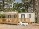 Camping Pas Cher vous présente avec son site Officiel campingpascher.fr, le Camping L'Etoile D'Or classé 4 étoiles, situé sur la commune de Argelès-sur-mer dans le département Pyrénées-orientales (Languedoc Roussillon) en France. Le camping L'Etoile D'Or, vous présente un hébergement de type mobil-home de 30 m² avec climatisation et télévision. Le camping L'Etoile D'Or vous propose du sam. 04 avril au sam. 11 avril 2026, en promotion à -14% pour 7 nuits à 300 € au lieu de 350,0 € soit une Économie de 50 €. Cette location propose 93 dates différentes pour réserver votre séjour. Découvrez également les 8 autres gammes d'hébergements du camping. Les Avis clients pour le Camping L'Etoile D'Or sont excellents avec une note moyenne de 8 sur 10. Mer, Parc aquatique, Piscine couverte, Piscine extérieure, Animations familiales, Club ados, Club enfants, Aire de jeux enfants, Cyclisme, Ping-pong, Pétanque, Randonnée, Salle de fitness, Terrain multisports, Bar, Boulangerie, Bureau de tabac, Dépôt de pain, Pizzeria, Plats à emporter, Restaurant, Snack/Bar, Station-service, Supermarché, Épicerie,... En savoir plus : cliquez-ICI.