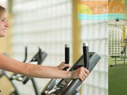 Camping Pas Cher vous présente avec son site Officiel campingpascher.fr, le Camping L'Etoile D'Or classé 4 étoiles, situé sur la commune de Argelès-sur-mer dans le département Pyrénées-orientales (Languedoc Roussillon) en France. Le camping L'Etoile D'Or, vous présente un hébergement de type mobil-home de 32 m² avec climatisation et télévision. Le camping L'Etoile D'Or vous propose du sam. 04 avril au sam. 11 avril 2026, en promotion à -14% pour 7 nuits à 240 € au lieu de 280,0 € soit une Économie de 40 €. Cette location propose 91 dates différentes pour réserver votre séjour. Découvrez également les 8 autres gammes d'hébergements du camping. Les Avis clients pour le Camping L'Etoile D'Or sont excellents avec une note moyenne de 8 sur 10. Mer, Parc aquatique, Piscine couverte, Piscine extérieure, Animations familiales, Club ados, Club enfants, Aire de jeux enfants, Cyclisme, Ping-pong, Pétanque, Randonnée, Salle de fitness, Terrain multisports, Bar, Boulangerie, Bureau de tabac, Dépôt de pain, Pizzeria, Plats à emporter, Restaurant, Snack/Bar, Station-service, Supermarché, Épicerie,... En savoir plus : cliquez-ICI.