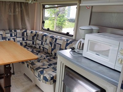 Cliquez pour découvrir toutes les photos de l'HÉBERGEMENT ! caravane - La Cigale De L'Allier photo 3