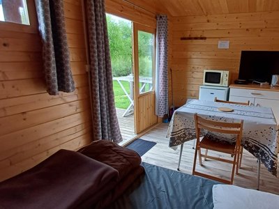 Cliquez pour découvrir toutes les photos de l'HÉBERGEMENT ! chalet - La Cigale De L'Allier photo 2