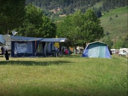 Camping Pas Cher vous présente avec son site Officiel campingpascher.fr, le Camping La Cigale De L'Allier classé 3 étoiles, situé sur la commune de Langogne dans le département Lozere (Languedoc Roussillon) en France. Le camping La Cigale De L'Allier, vous présente un hébergement de type chalet. Le camping La Cigale De L'Allier vous propose du jeudi 30 avril au jeudi 07 mai 2026 pour 7 nuits à 230€. Cette location propose 90 dates différentes pour réserver votre séjour. Découvrez également les 9 autres gammes d'hébergements du camping. Les Avis clients pour le Camping La Cigale De L'Allier sont de 7 sur 10. LacRivière, Piscine chauffée, Piscine extérieure, Aire de jeux enfants, Baby-foot, Canoë-kayak, Cyclisme, Flipper, Golf, Ping-pong, Pétanque, Randonnée, Terrain de badminton, Terrain de football, Terrain de volley-ball, Voile, Bar, Boulangerie, Bureau de tabac, Dépôt de pain, Plats à emporter, Snack/Bar, Station-service,... En savoir plus : cliquez-ICI.