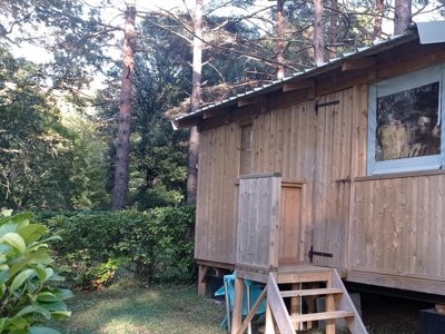 Cliquez pour découvrir toutes les photos de l'HÉBERGEMENT ! chalet - La Cremade photo 8