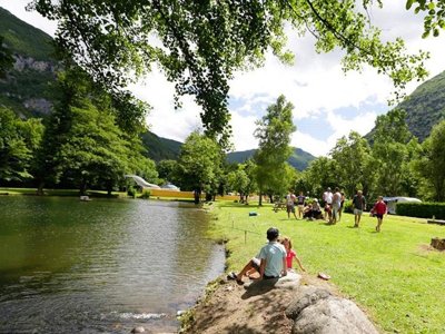Cliquez pour découvrir toutes les photos de l'ÉTABLISSEMENT ! camping Des Grottes photo 15