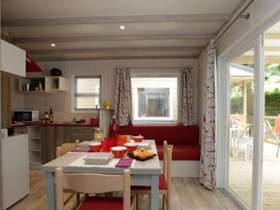 Cliquez pour découvrir toutes les photos de l'HÉBERGEMENT ! chalet - Des Grottes photo 3