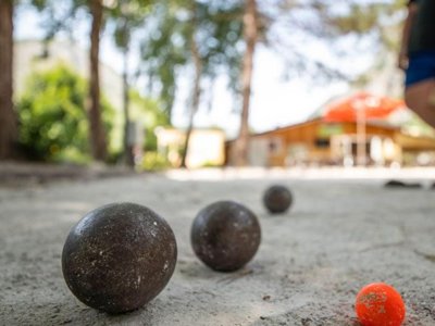 Cliquez pour découvrir toutes les photos de l'ÉTABLISSEMENT ! camping Des Grottes photo 17