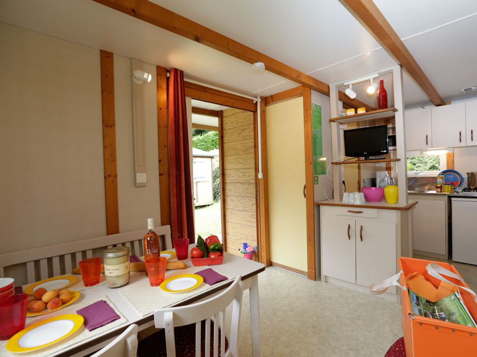 Cliquez pour découvrir toutes les photos de l'HÉBERGEMENT ! chalet - Des Grottes photo 4
