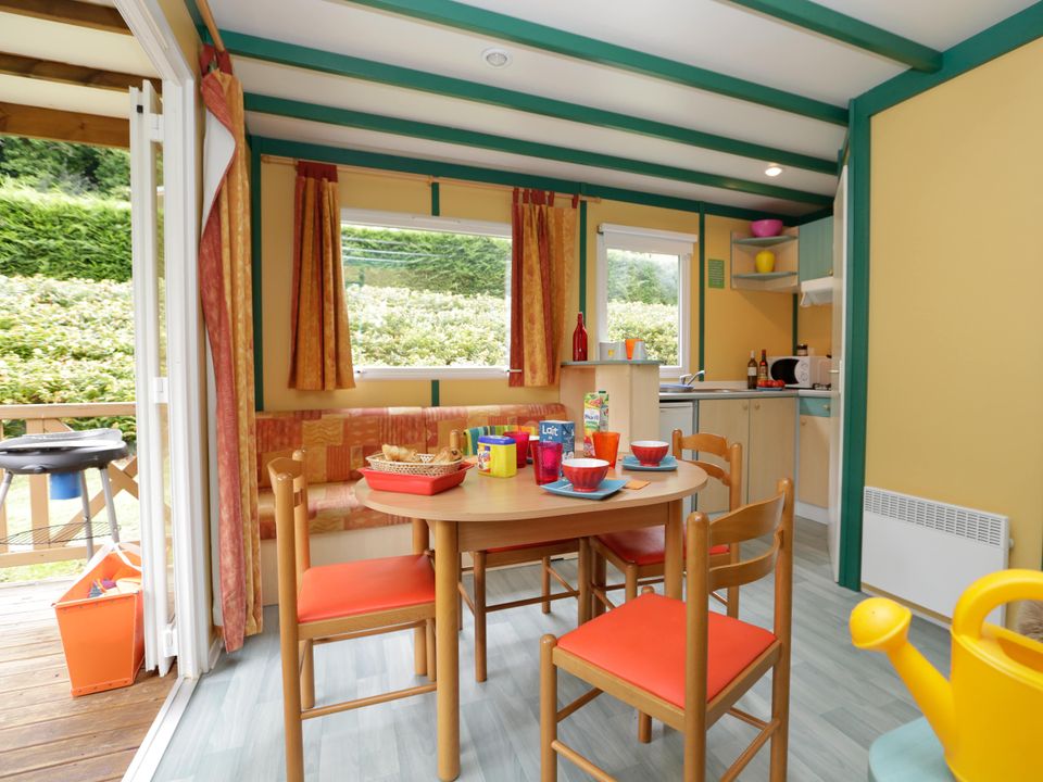 Cliquez pour découvrir toutes les photos de l'HÉBERGEMENT ! chalet - Des Grottes photo 5