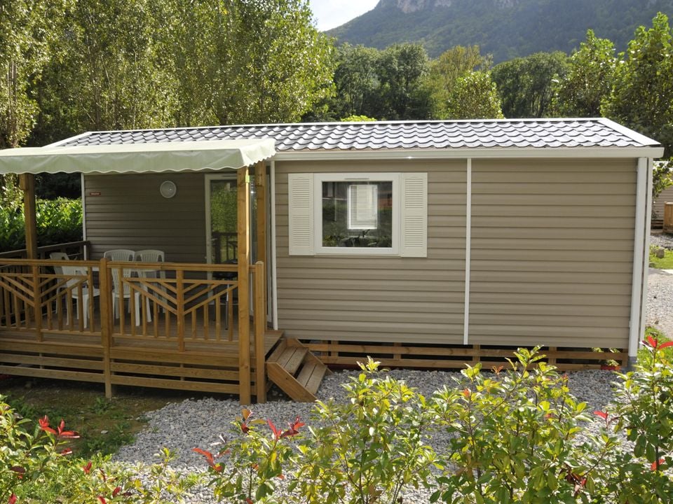 Cliquez pour découvrir toutes les photos de l'HÉBERGEMENT ! mobil-home - Des Grottes photo 3