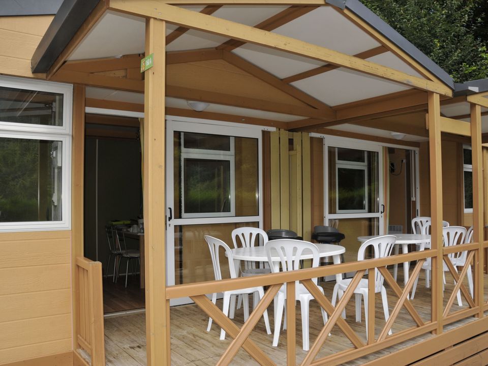 Cliquez pour découvrir toutes les photos de l'HÉBERGEMENT ! chalet - Des Grottes photo 3