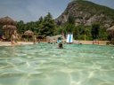 Cliquez pour découvrir toutes les photos de l'ÉTABLISSEMENT ! camping Des Grottes photo 3