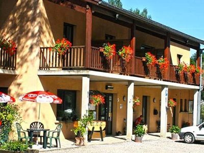 camping Les 4 Saisons photo 13