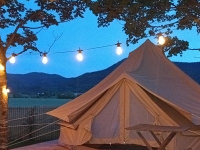 Cliquez pour découvrir toutes les photos de l'HÉBERGEMENT ! tente - Du Lac Fontclaire photo 6