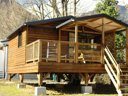 Camping Pas Cher vous présente avec son site Officiel campingpascher.fr, le Camping Maeva Escapades Des Gaves classé 4 étoiles, situé sur la commune de Laruns dans le département Pyrénées-atlantiques (Aquitaine) en France. Le camping Maeva Escapades Des Gaves, vous présente un hébergement de type tente en toile et bois de 25 m² pour 1 personne et télévision. Le camping Maeva Escapades Des Gaves vous proposeun séjour PAS CHER avec une REMISEdu vendredi 20 mars au vendredi 27 mars 2026, en promotion à -35% pour 7 nuits à 339 € au lieu de 521,54 € soit une Économie de 182,54 €. Cette location propose 44 dates différentes pour réserver votre séjour. Découvrez également les 20 autres gammes d'hébergements du camping. Les Avis clients pour le Camping Maeva Escapades Des Gaves sont excellents avec une note moyenne de 8 sur 10. Piscine chauffée, Piscine extérieure, Animations familiales, Aire de jeux enfants, Canoë-kayak, Centre équestre, Ping-pong, Pétanque, Salle de jeux vidéo, Terrain multisports, Bar,... En savoir plus : cliquez-ICI.