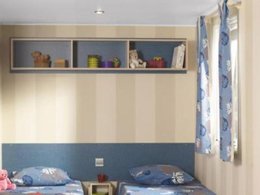 Camping Pas Cher vous présente avec son site Officiel campingpascher.fr, le Camping De La Châtaigneraie classé 3 étoiles, situé sur la commune de Agos Vidalos dans le département Hautes-pyrénées (Midi Pyrénées) en France. Le camping De La Châtaigneraie, vous présente un hébergement de type mobil-home et télévision. Le camping De La Châtaigneraie vous propose du dimanche 31 mai au dimanche 07 juin 2026 pour 7 nuits à 366€. Cette location propose 71 dates différentes pour réserver votre séjour. Découvrez également les 6 autres gammes d'hébergements du camping. Les Avis clients pour le Camping De La Châtaigneraie sont de 6 sur 10. Piscine chauffée, Piscine extérieure, Aire de jeux enfants, Baby-foot, Trampoline,... En savoir plus : cliquez-ICI.