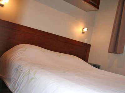 Cliquez pour découvrir toutes les photos de l'HÉBERGEMENT ! mobil-home - Domaine Du Château-Epinal photo 4
