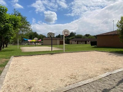 Cliquez pour découvrir toutes les photos de l'ÉTABLISSEMENT ! camping Municipal La Justale photo 14